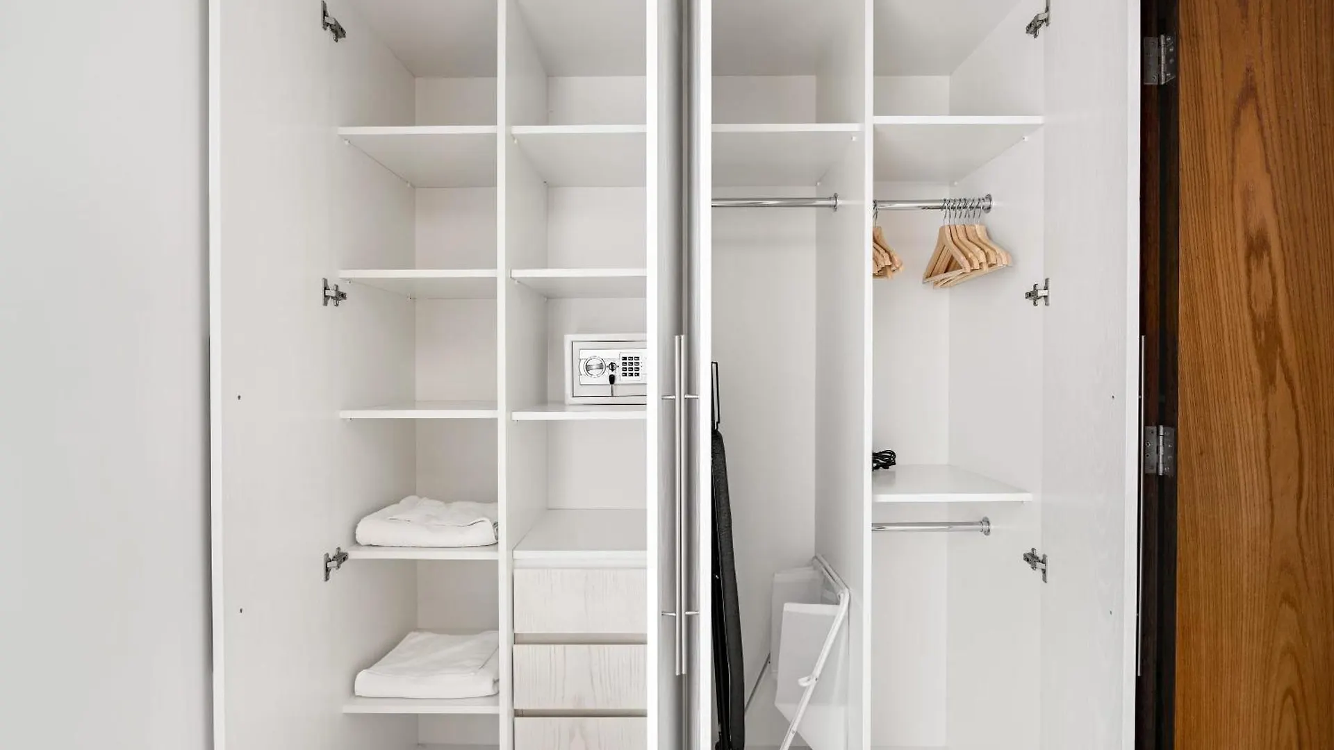 Silkhaus Chic 2 Bdr Near Reem Central Park 阿布扎比 公寓